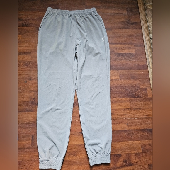 Gymshark Pants - Gymshark Womens B1A1D Training Woven Joggers Gray Joggers Size Medium